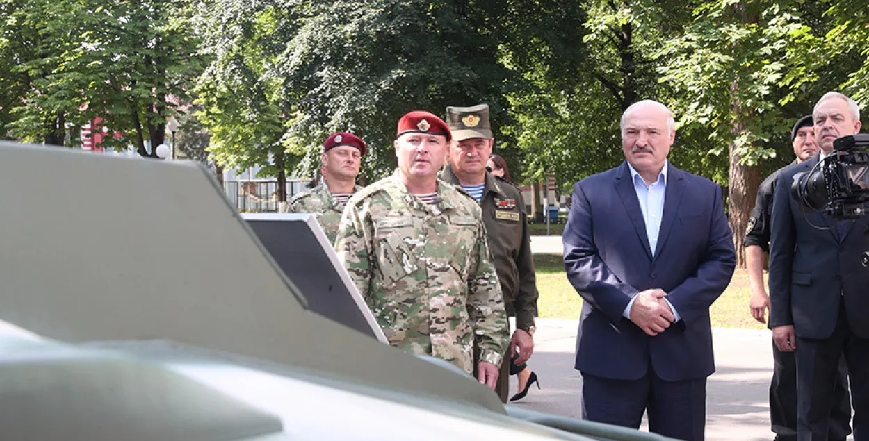 Лукашенко в бригаде спецназа / БЕЛТА​