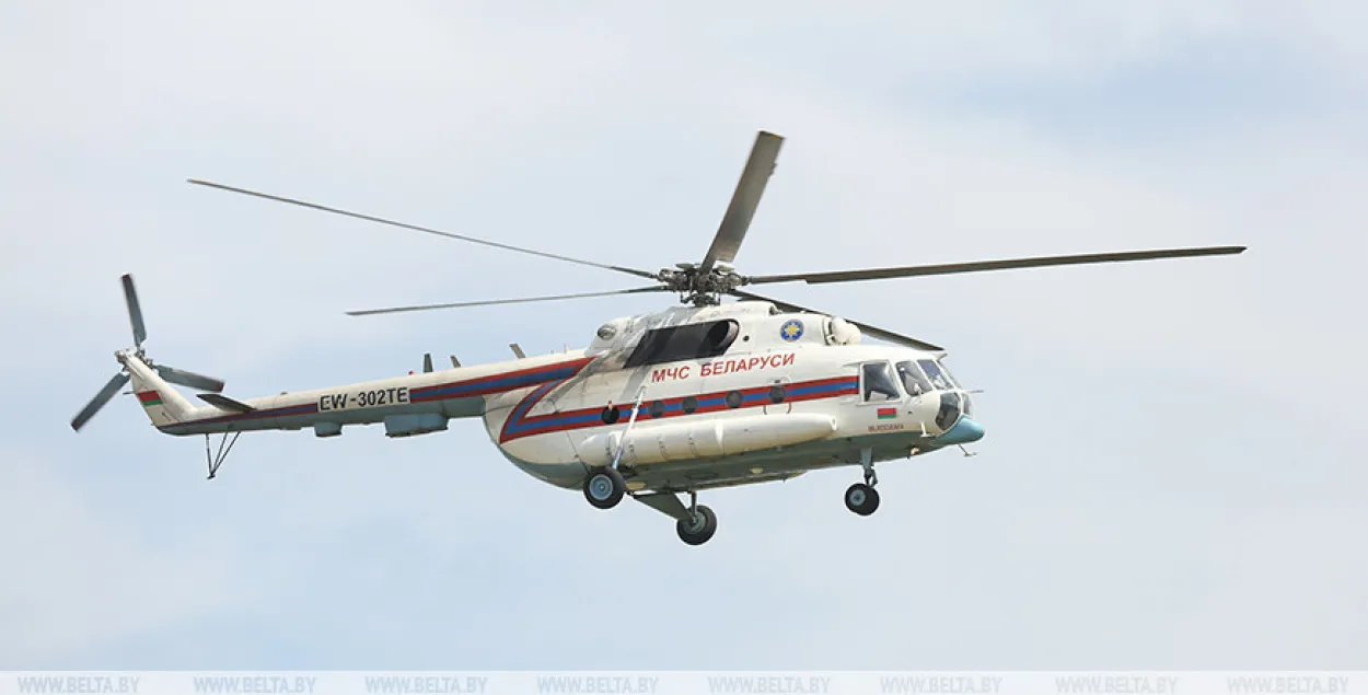 Вертолет МЧС Беларуси / БЕЛТА​