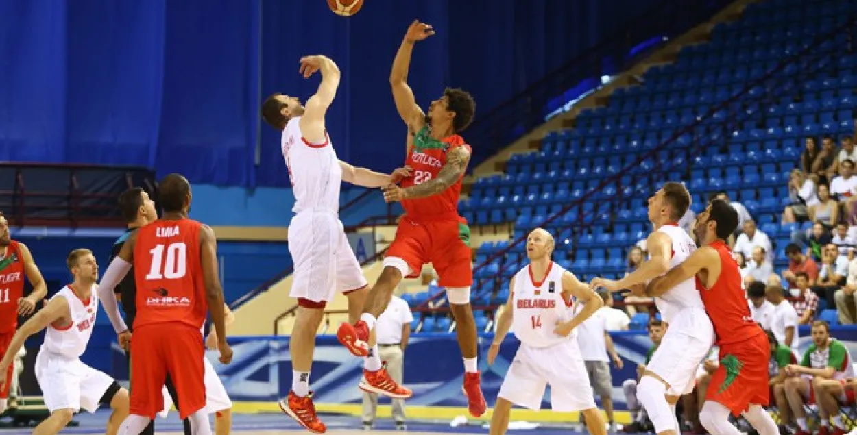 Беларускія баскетбалісты абыгралі партугальцаў — 78:75