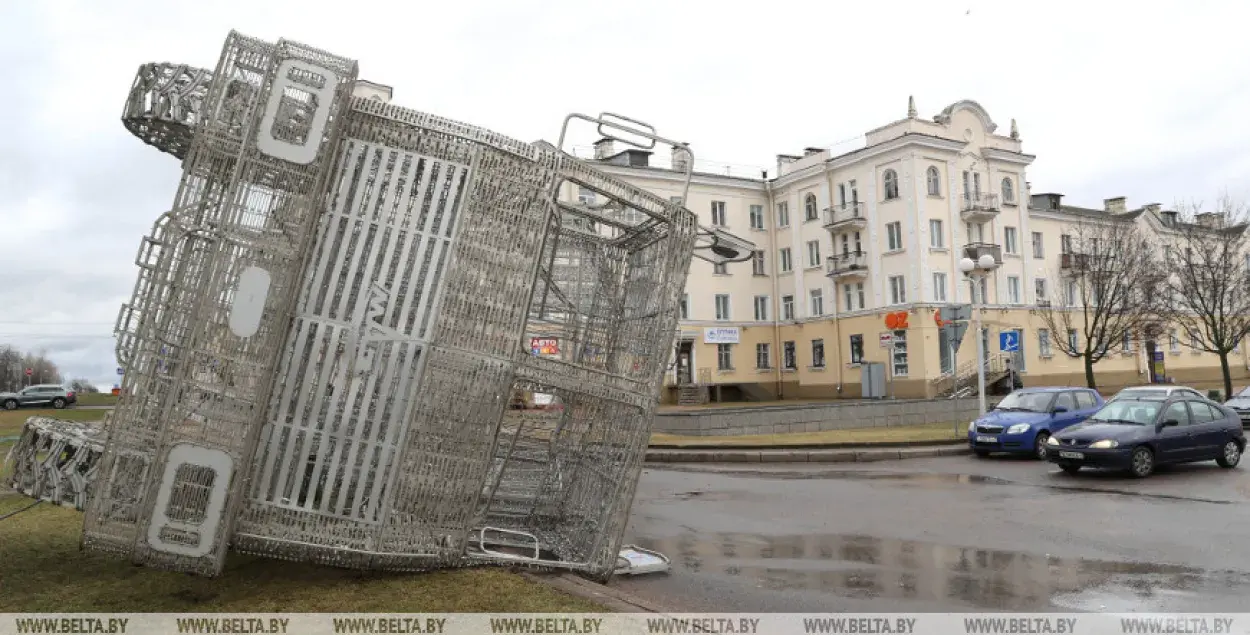 В Беларуси на начало недели объявлен оранжевый уровень опасности из-за ветра