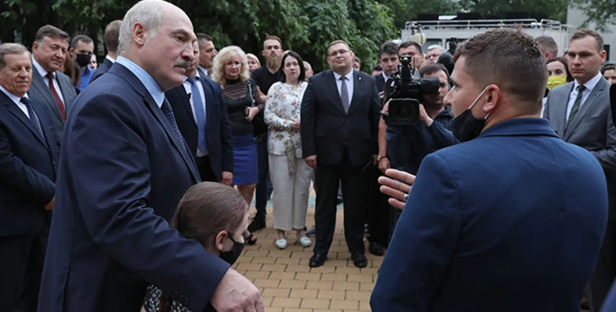 Лукашэнка: не думайце, што я пайду на нейкую шалёную фальсіфікацыю
