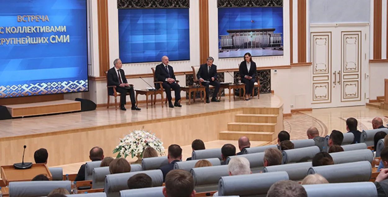 Лукашэнка дапускае, што Беларусь можа выйсці з ЕАЭС