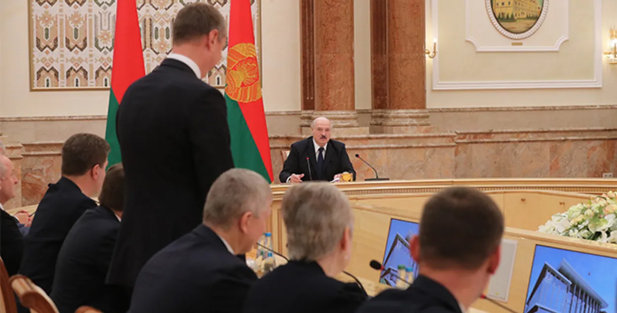 Лукашенко на совещании 4 июня / president.gov.by