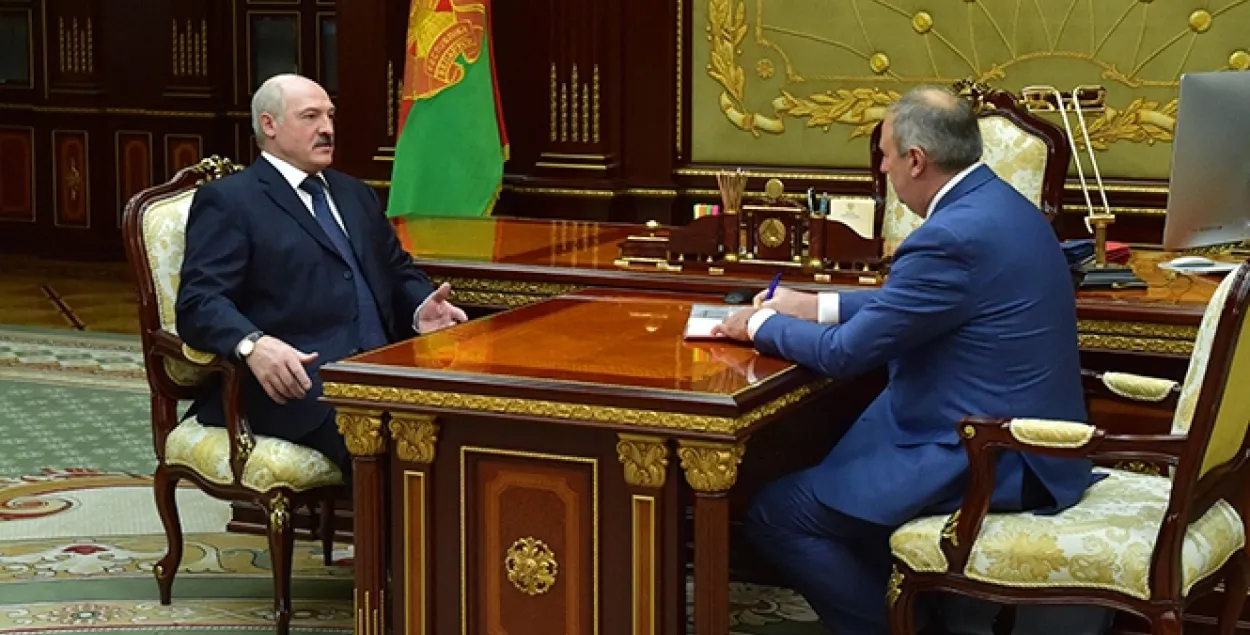 Лукашэнка: Бачыў, што прыкладна 30% азімых пасеваў загінула