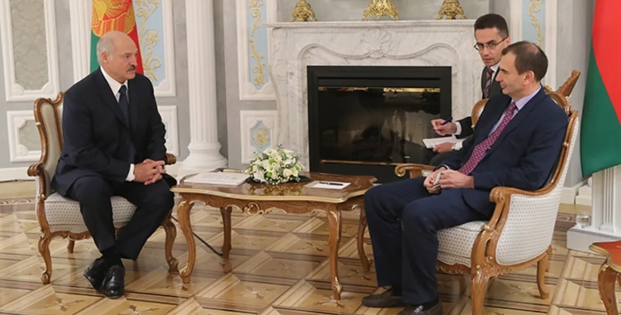 Лукашэнка: Прыватызацыя не павінна быць абвальнай або шокавай