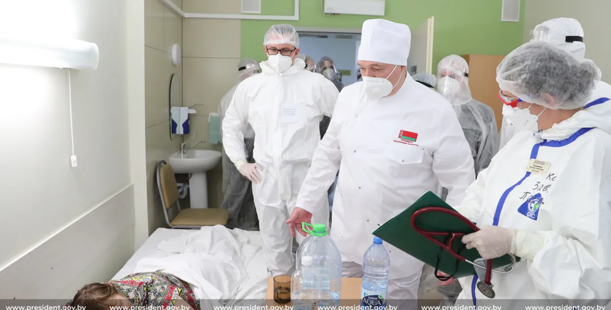 Александр Лукашенко заявил о желании сделать прививку от COVID-19