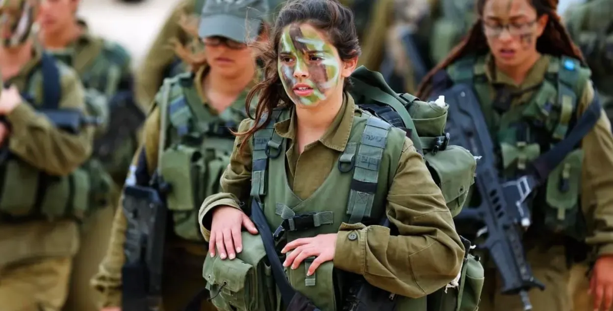 Дзяўчаты ў войску Ізраіля / Reuters