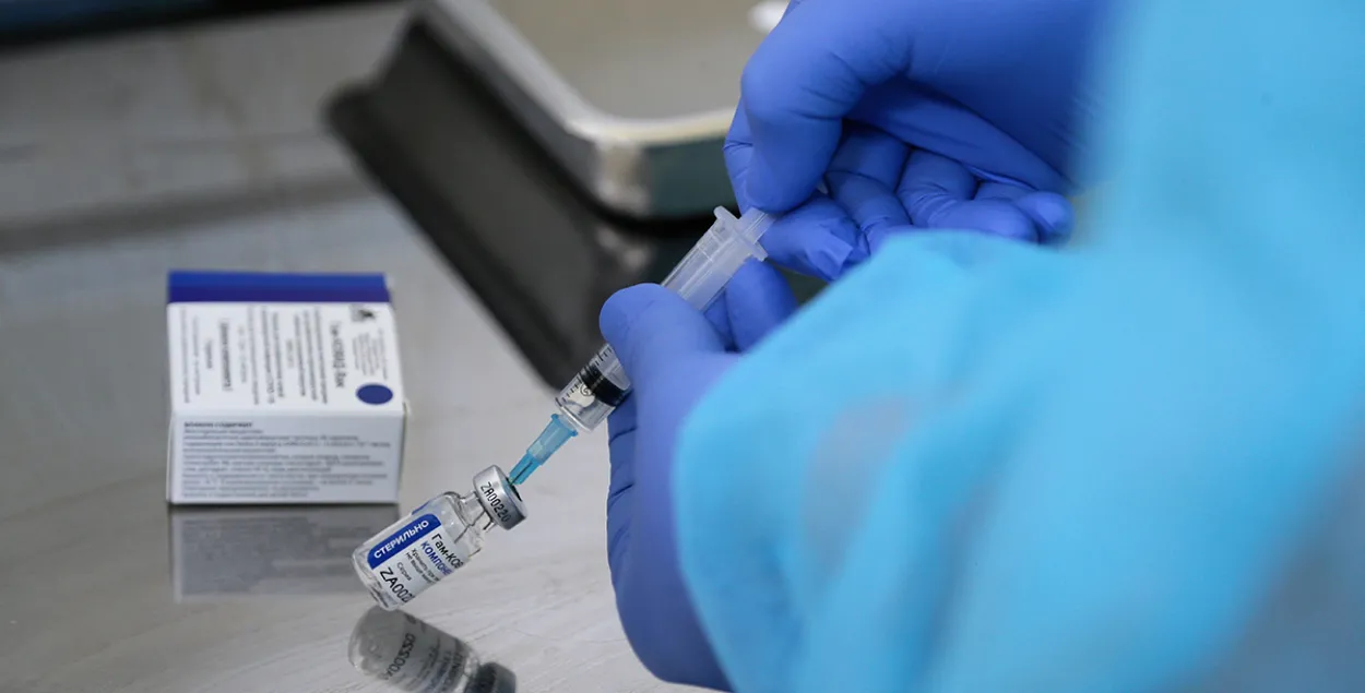 В Беларуси полный курс вакцинации прошли 1,6 млн человек