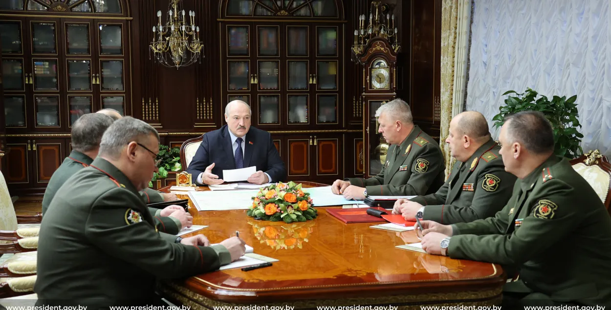 Лукашэнка — пра вучэнні на межах з краінамі Балтыі, Польшчай і Украінай 