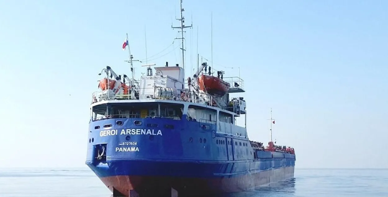 У акваторыі Чорнага мора пацярпеў крушэнне сухагруз “Героі Арсенала”
