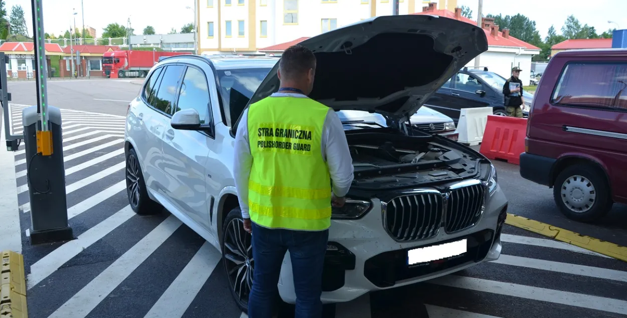 На польска-беларускай мяжы затрымалі BMW X5, скрадзены ў Германіі