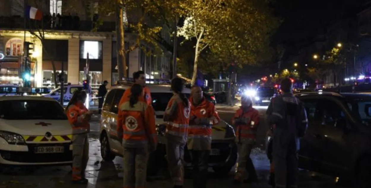 Серыя тэрактаў у Парыжы. 120 чалавек загінулі (відэа)