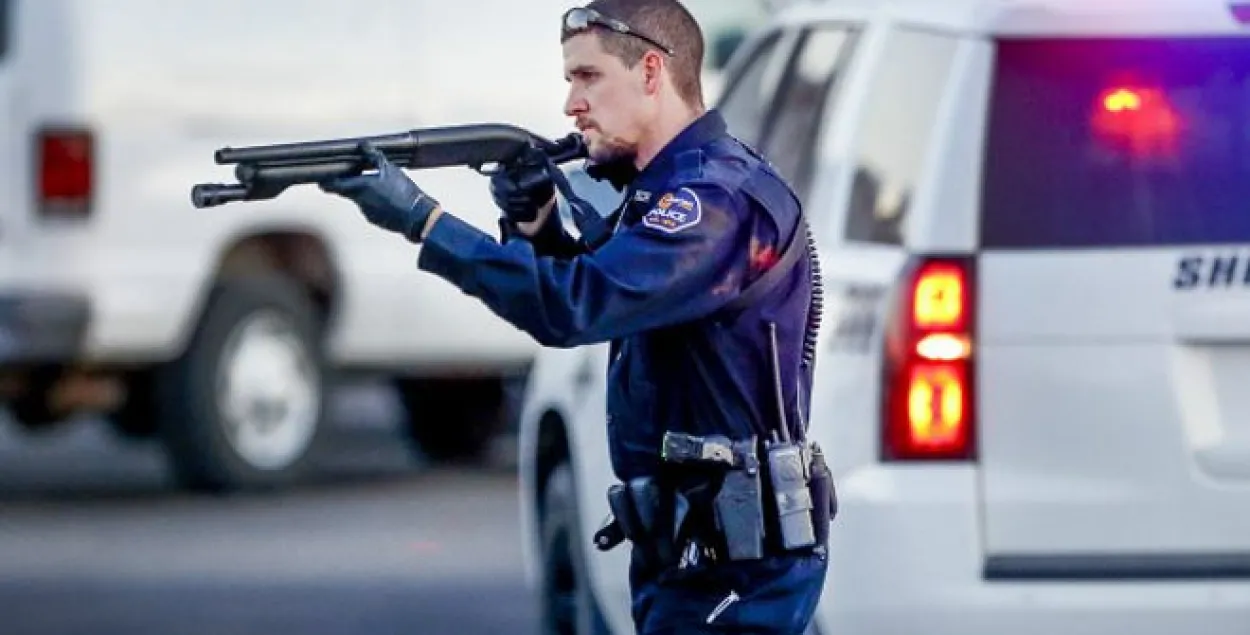 Чарговая стральба ў ЗША, рабочы забіў 3 чалавек, 14 параніў