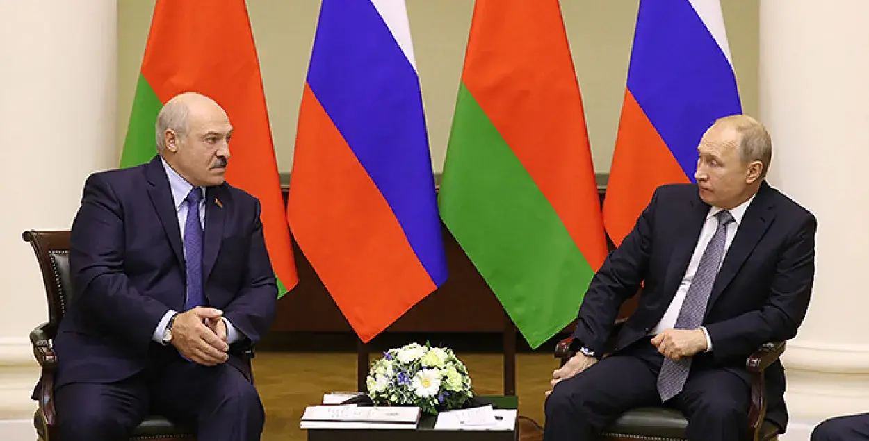 Лукашэнка і Пуцін ізноў стэлефанаваліся і абмеркавалі пастаўкі нафты