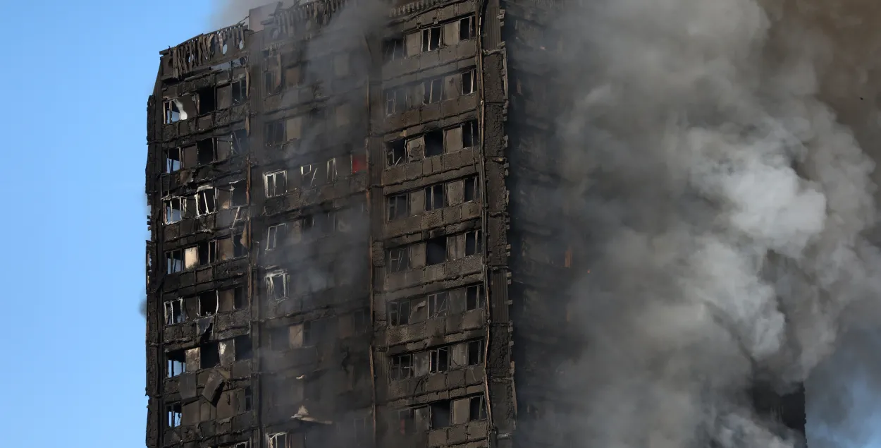 В Лондоне сгорел 24-этажный жилой дом. Фото, видео | Новости Беларуси |  euroradio.fm