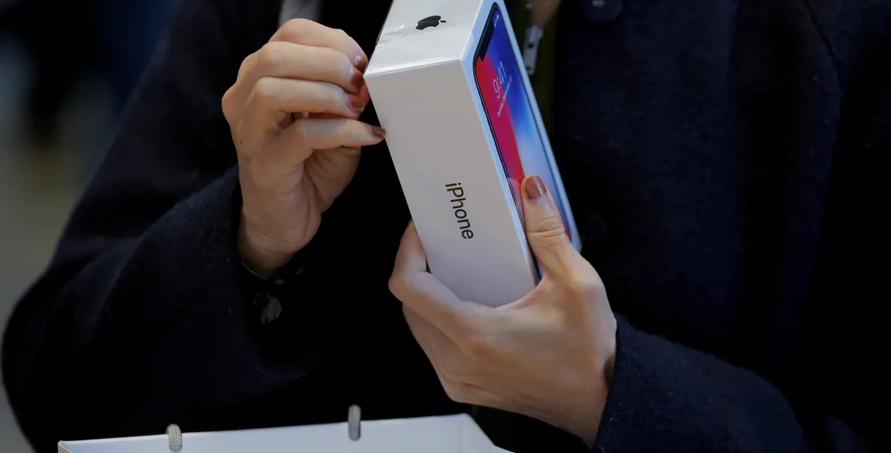 У Беларусі пачаліся афіцыйныя продажы iPhone X