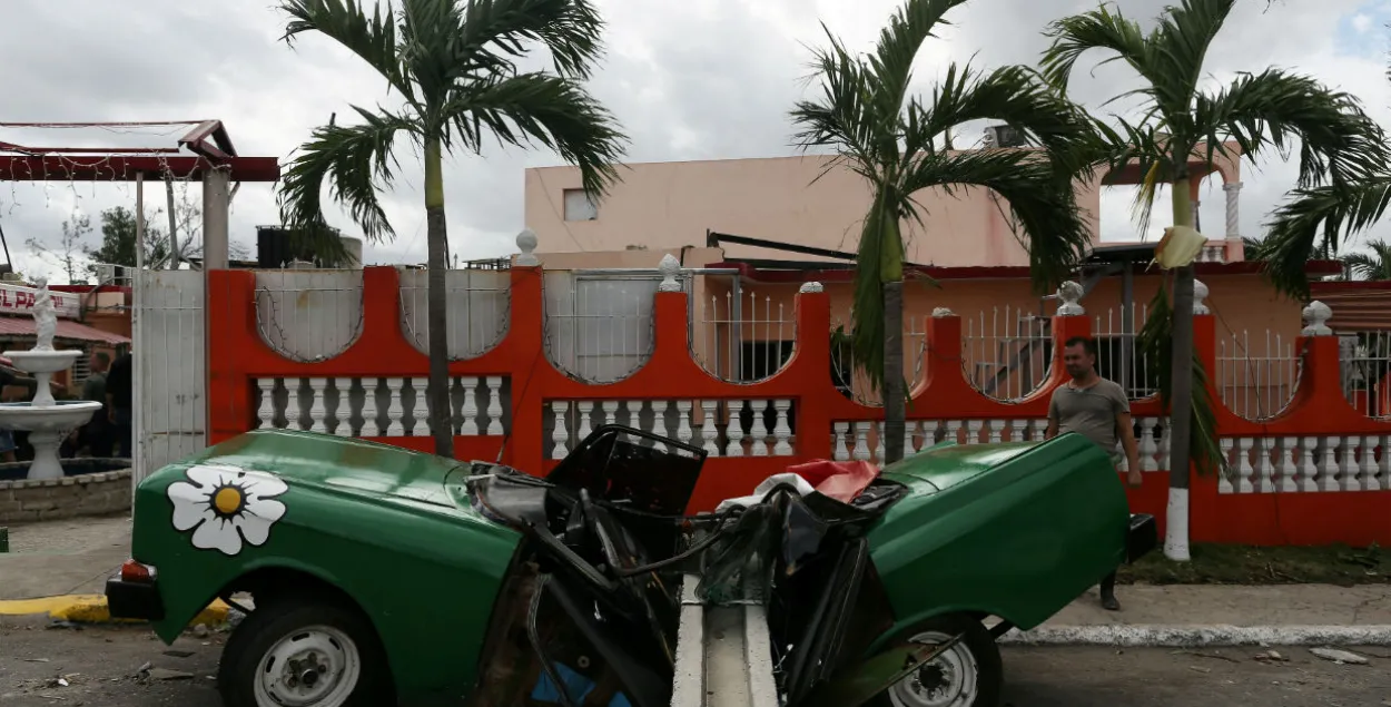 Наступствы магутнага тарнада на Кубе (фота, відэа)