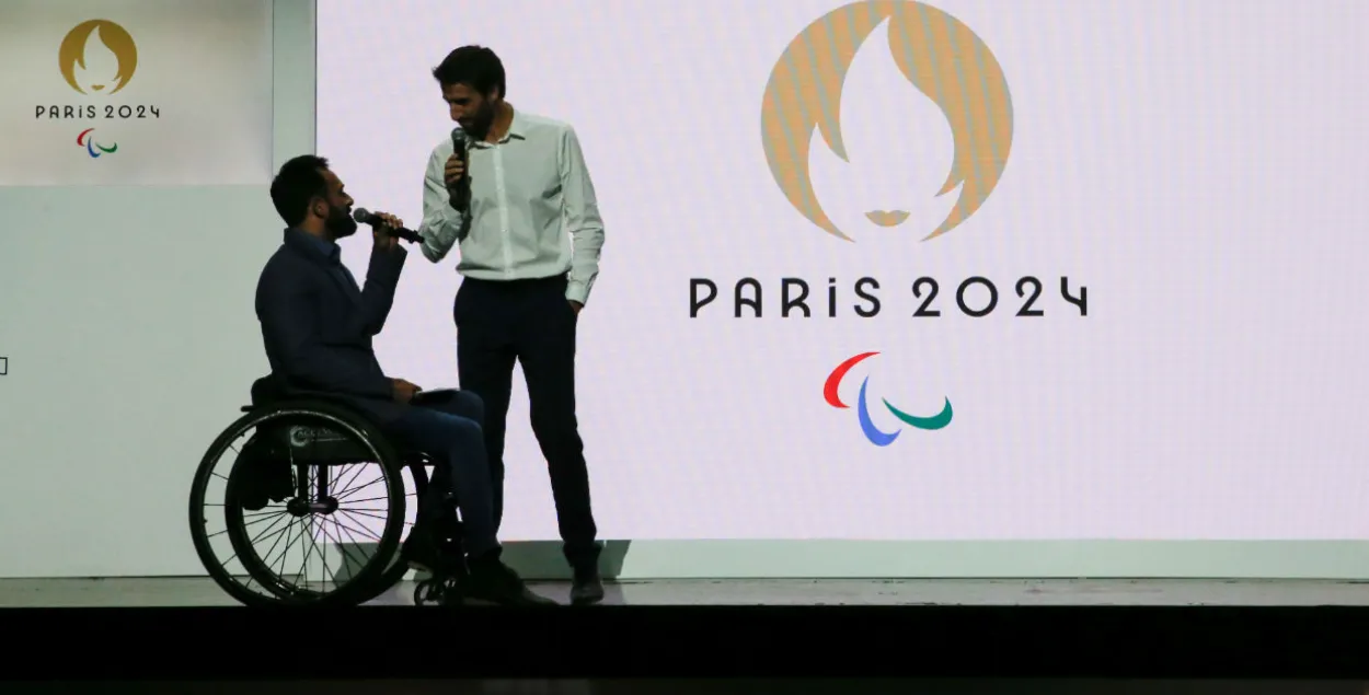 Презентация логотипа в Париже / Reuters