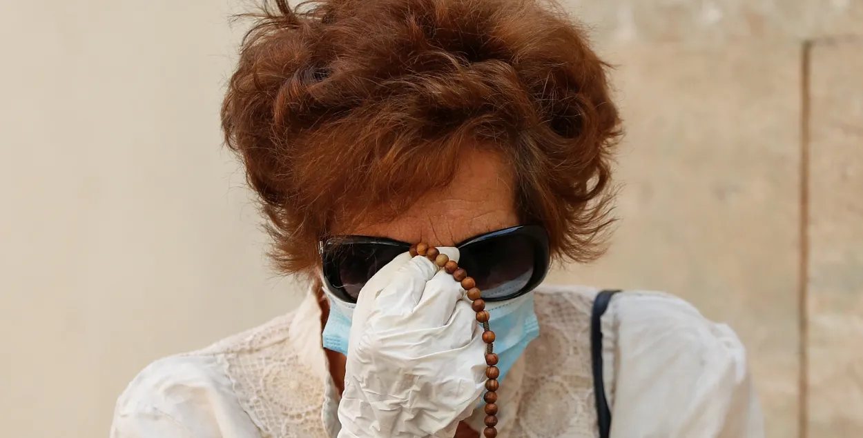 Биоинженеры не первый год разрабатывают датчики, которые могут сигнализировать об обнаружении вирусов / Reuters​