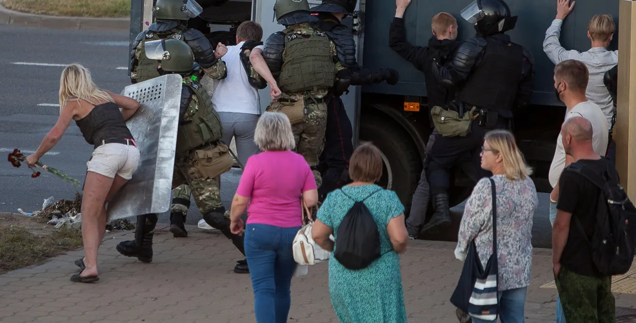 Задержание протестующих в Минске / Reuters​