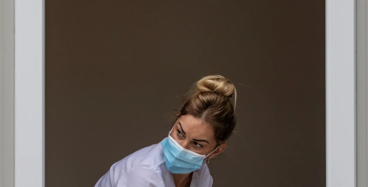 В нашей стране начали делать больше тестов на коронавирус / Иллюстративное фото Reuters​