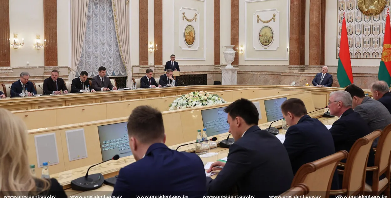 Дмитрий Басков присутствовал на совещании (в центре на переднем плане)​ / president.gov.by
