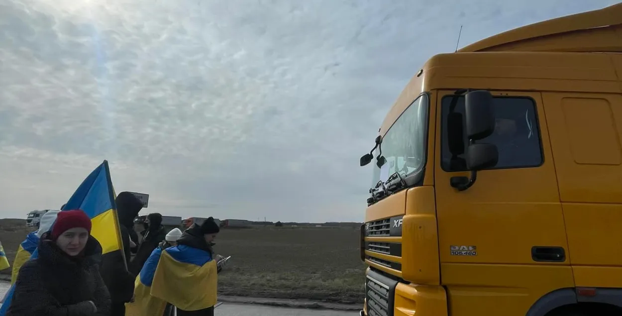 На польско-белорусской границе блокируют фуры из РФ и Беларуси