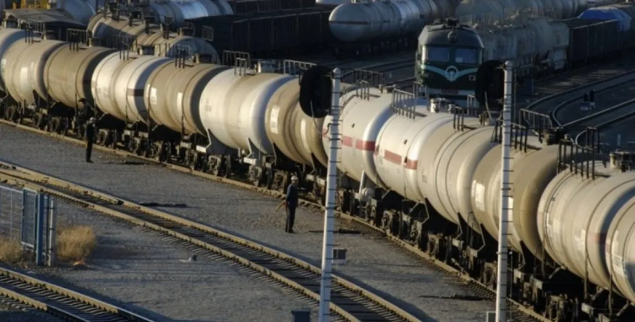 Украина больше не покупает топливо в Беларуси