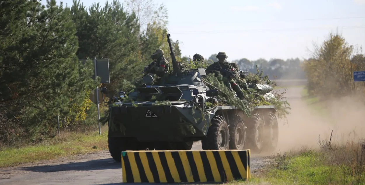 Военные на границе / Ваяр
