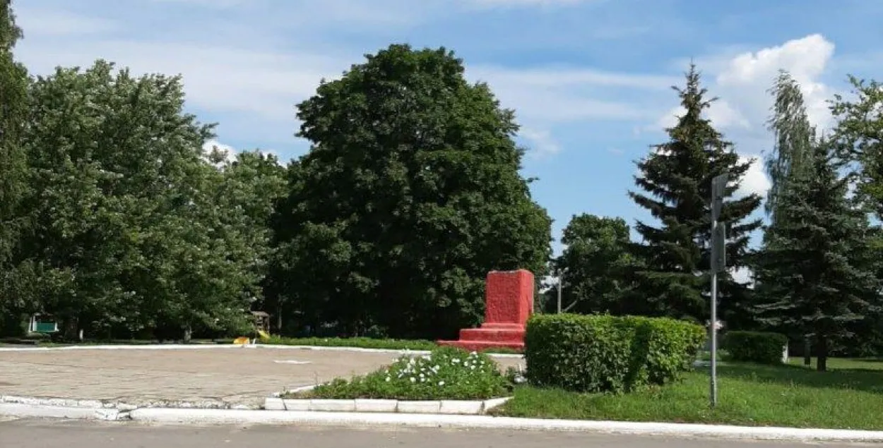 Постамент есть, а памятника нет / svaboda.org