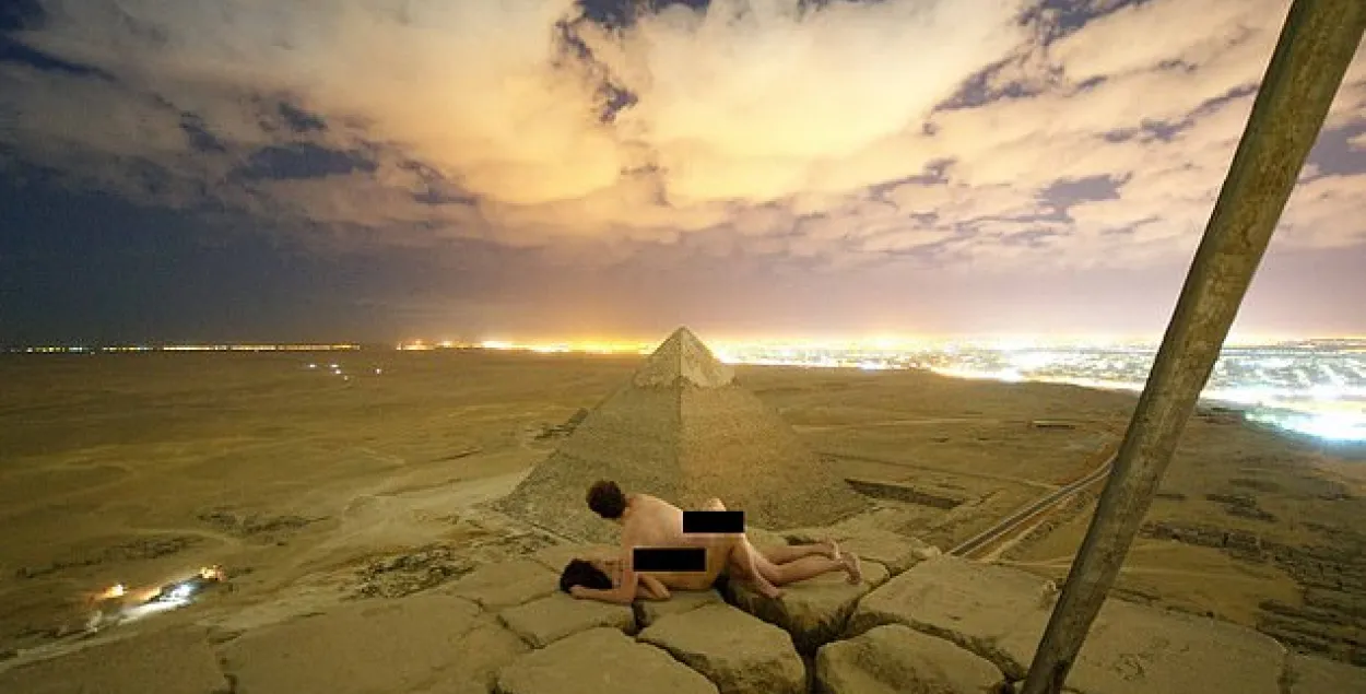 Турысты займаліся сэксам на вяршыні піраміды Хеопса