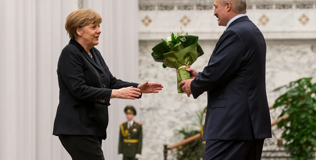 Аляксандр Лукашэнка і Ангела Меркель / архіўнае фота AP​