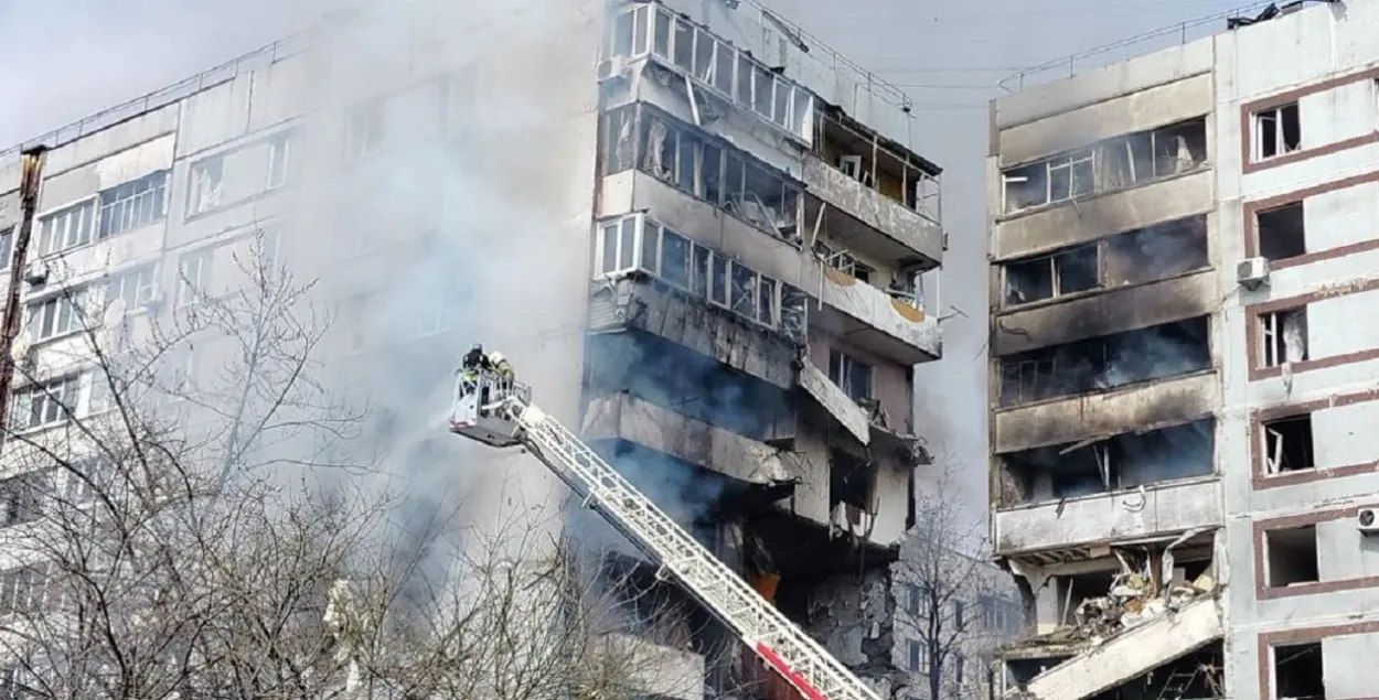 В Запорожье российская ракета попала в многоэтажный жилой дом | Новости  Беларуси | euroradio.fm