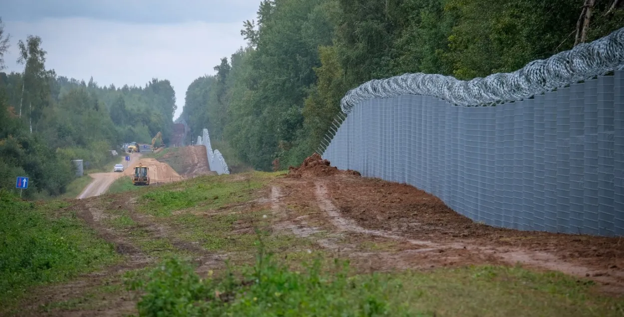 Строительство на латвийско-белорусской границе / Из архива delfi.lv
