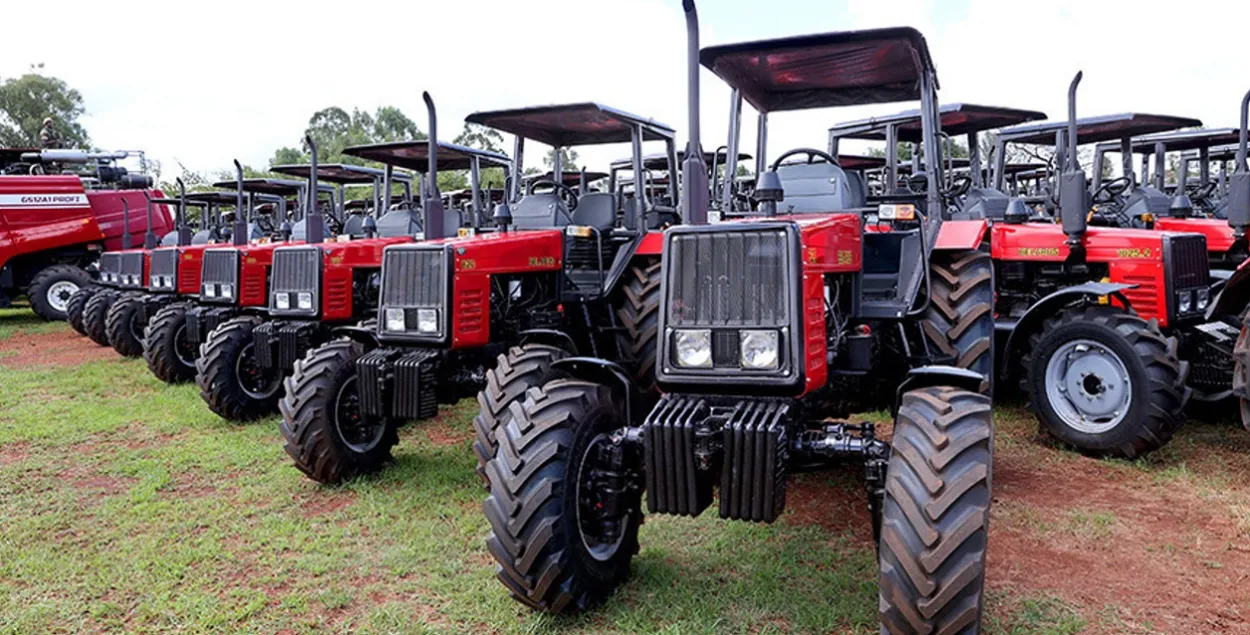 Тракторы для Африки / БЕЛТА
