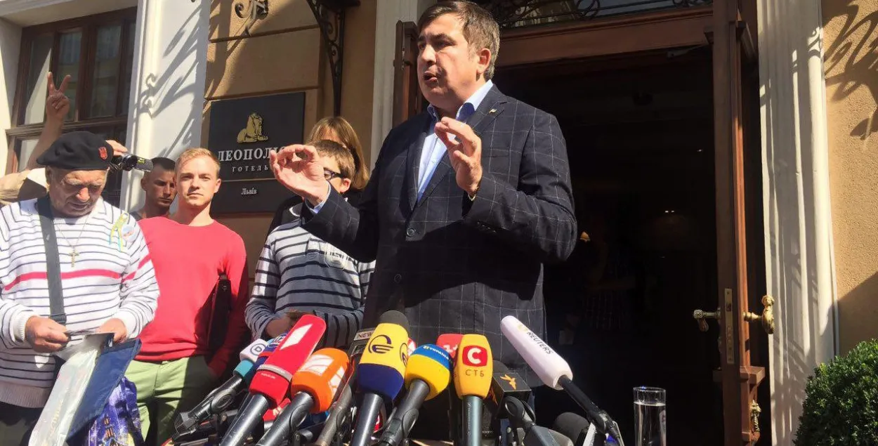 Депортированный соратник Саакашвили заявил об избиении спецслужбами Украины
