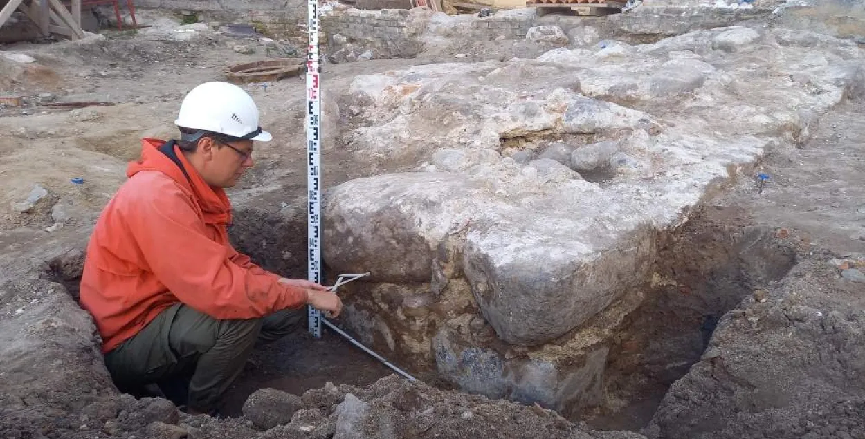 У Гродне археолагі знайшлі падмурак вежы часоў Вітаўта Вялікага