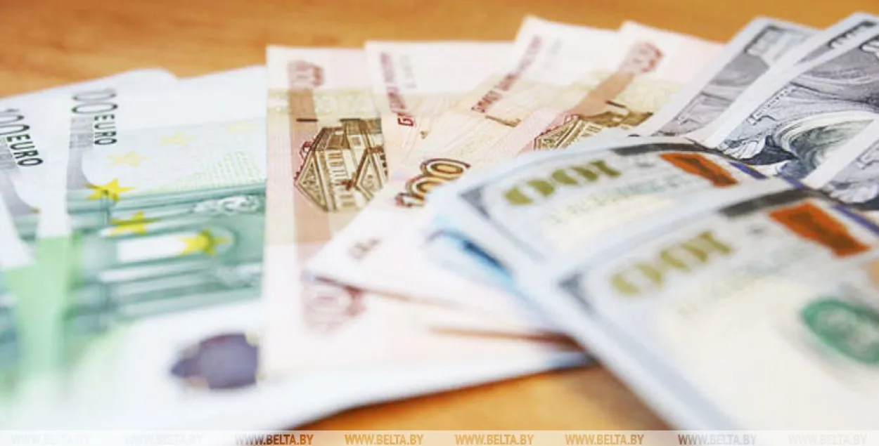7 жніўня ў Беларусі выраслі курсы долара і еўра