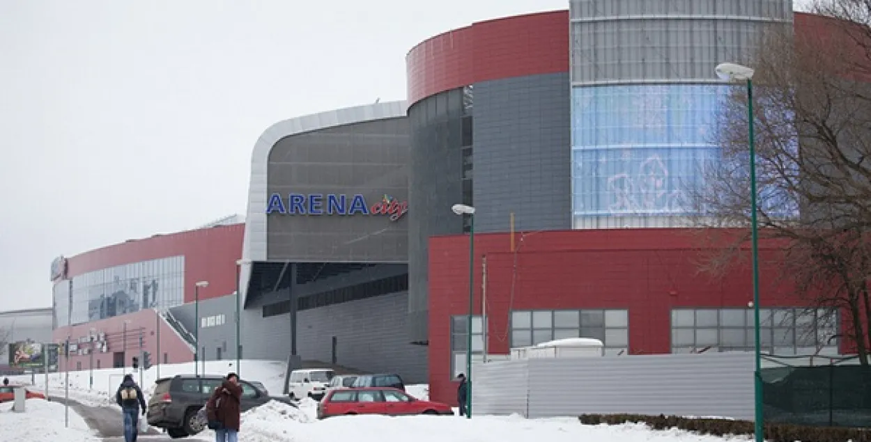 Arena City, дзе абрынулася столь, адчыняць 25 снежня