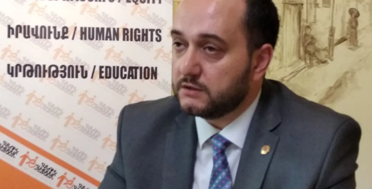 Міністр адукацыі Арменіі: Я — за легалайз і супраць выбарчых участкаў у школах
