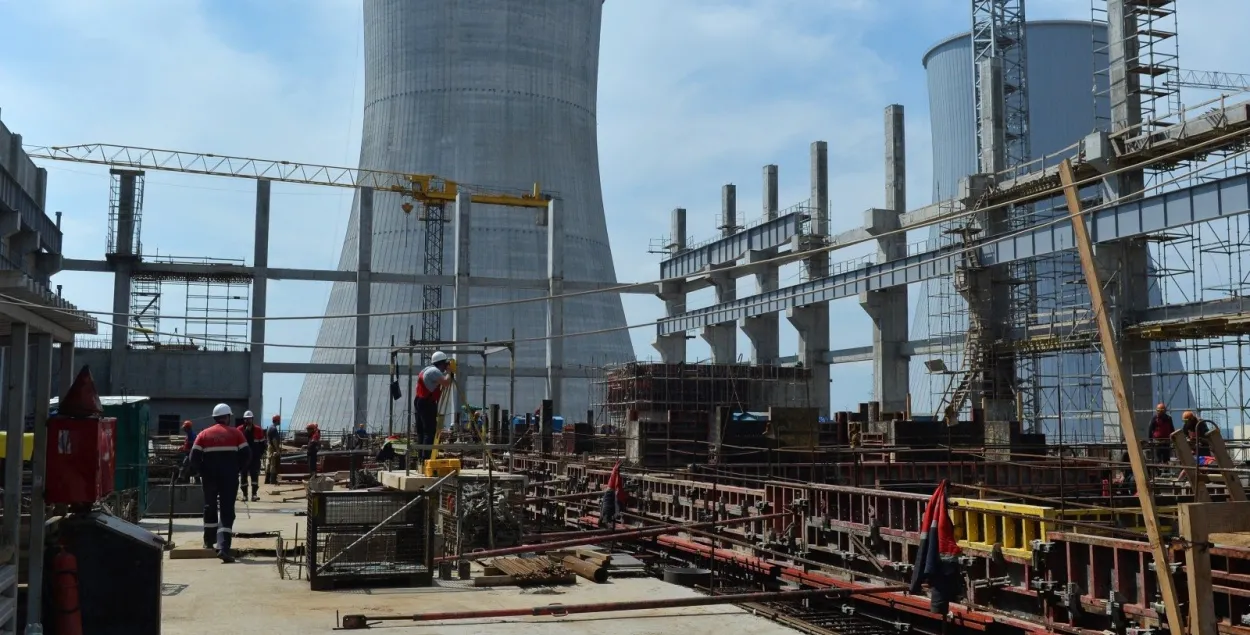 Россия предложила Азербайджану построить АЭС за 10 млрд. Ничего не напоминает?