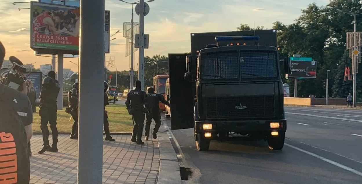 Замминистра внутренних дел: в автозаке изнасиловать нельзя | Новости  Беларуси | euroradio.fm