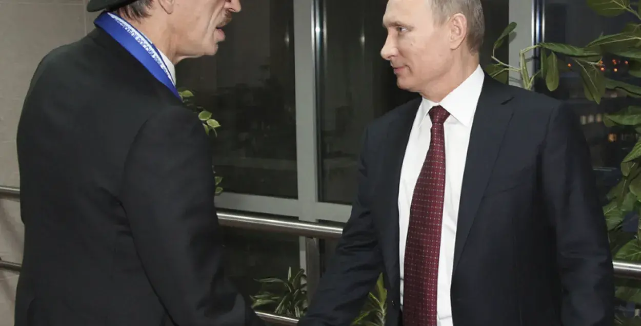 Михаил Боярский (слева) на встрече с Владимиром Путиным. Фото из архива Reuters