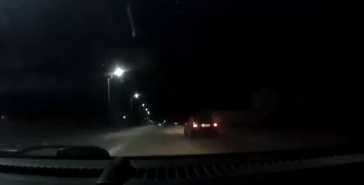 Пьяный водитель BMW в Барановичах пытался скрыться от ГАИ и врезался в светофор