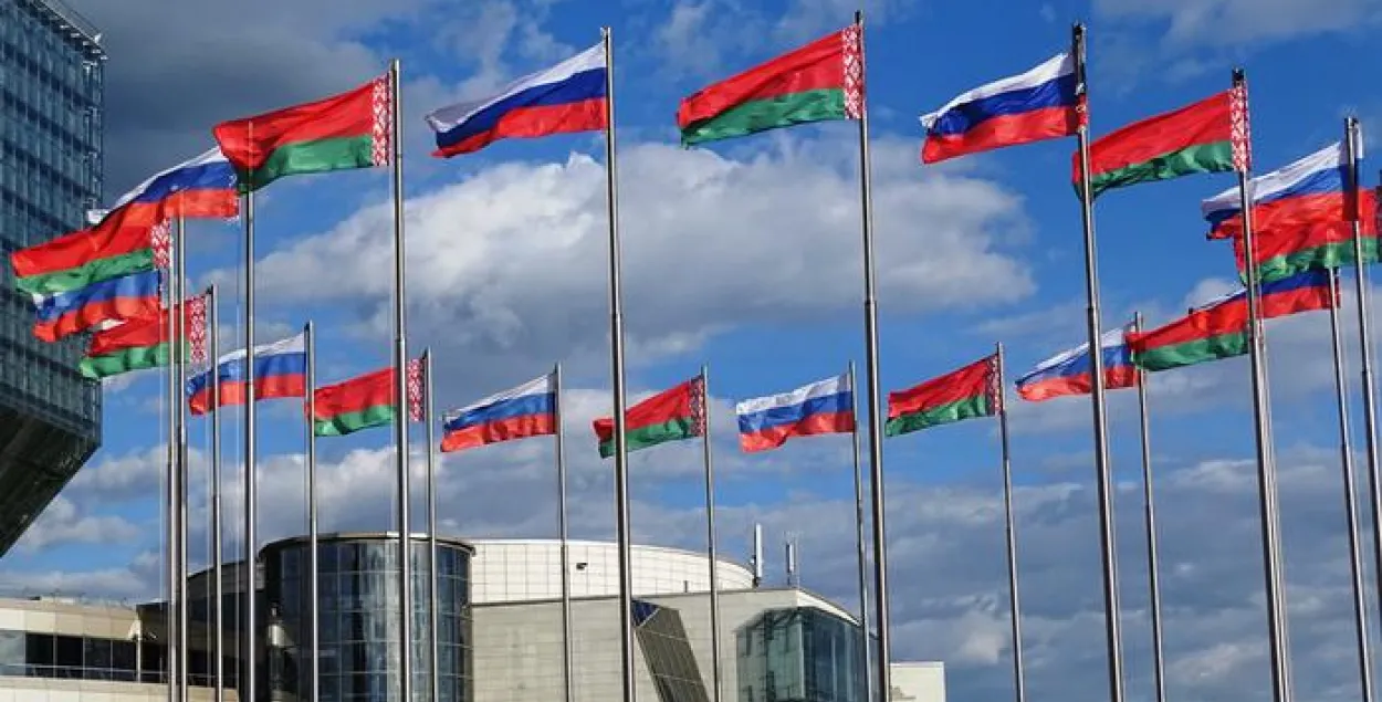  Посол Беларуси в России: Сначала общие цены на газ — потом единая валюта