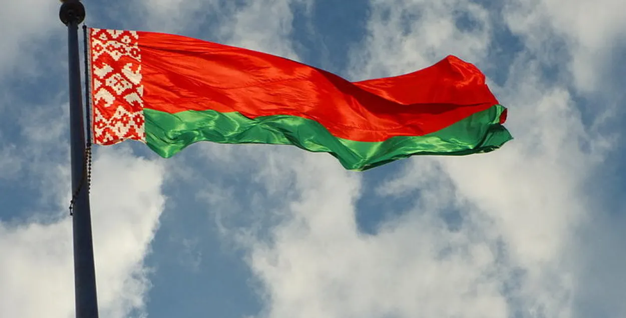 Государственный флаг Беларуси / intex-press