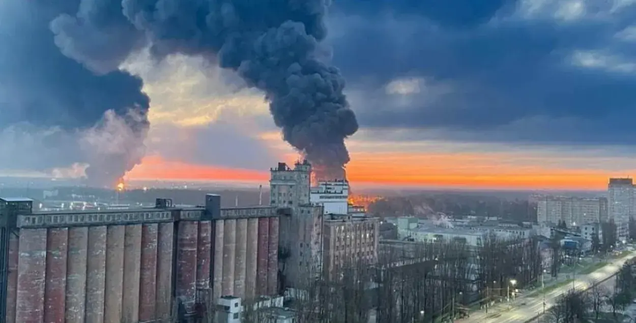 Пожары в Брянске и ракетные обстрелы "Азовстали" — 61-е утро войны