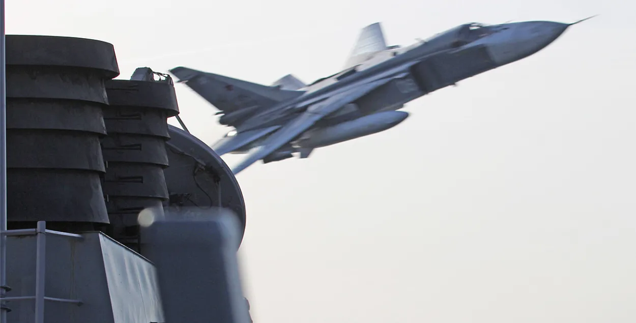 Ці можа NATO збіць расійскі самалёт, які імітуе атаку?