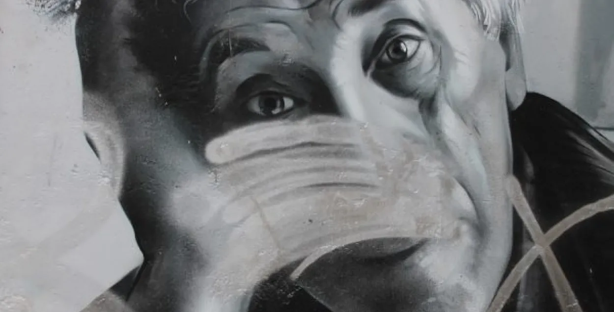 Партрэт Шагала ў Віцебску вандалы залілі аэразольнай фарбай