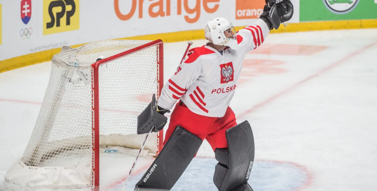Белорусские хоккеисты проиграли сборной Польши / pressball.by​
